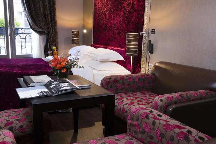 Room 46 of 82