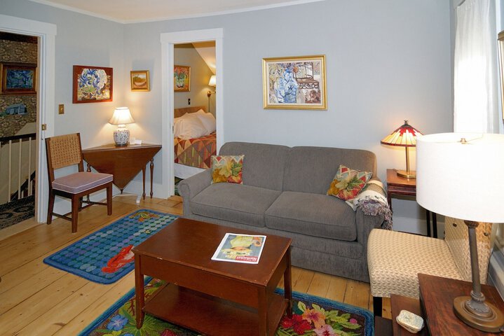 Room 8 of 22