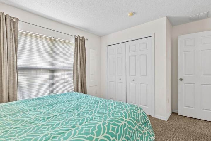 Room 7 of 48