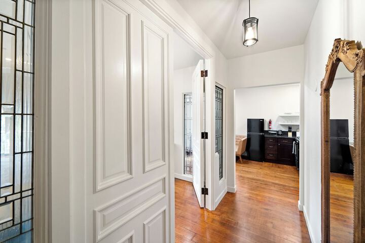 Room 2 of 9
