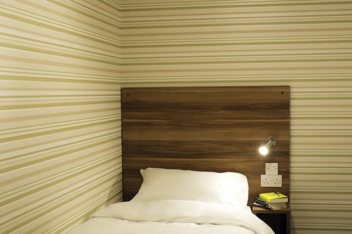 Room 7 of 31