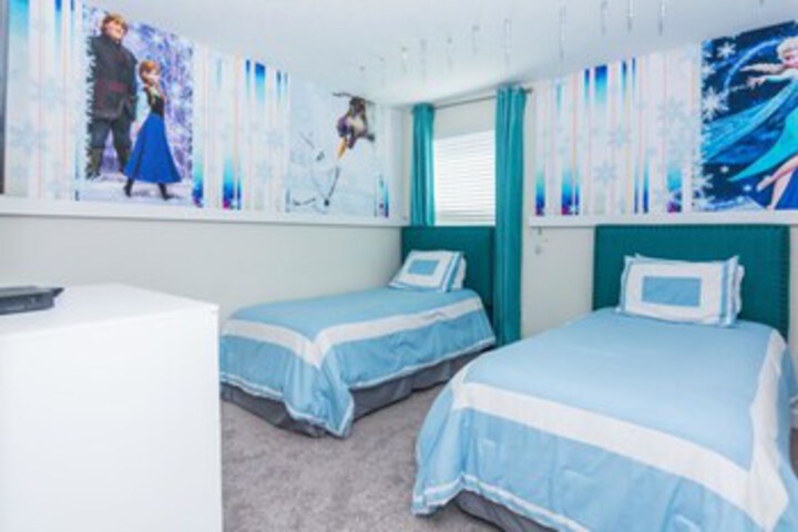 Room 54 of 73