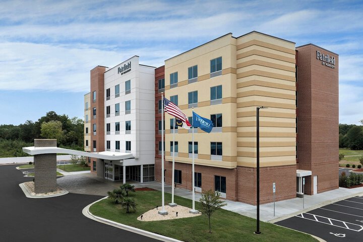 Exterior of Fairfield by Marriott Inn & Suites Weldon