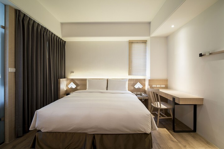 Room 14 of 45