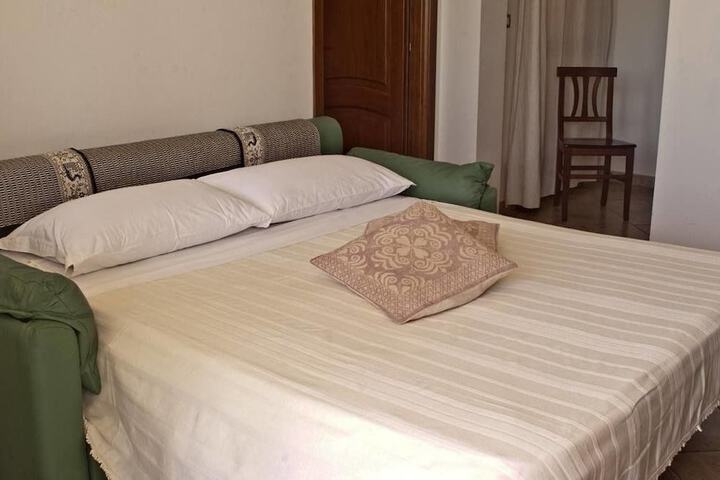 Room 9 of 24
