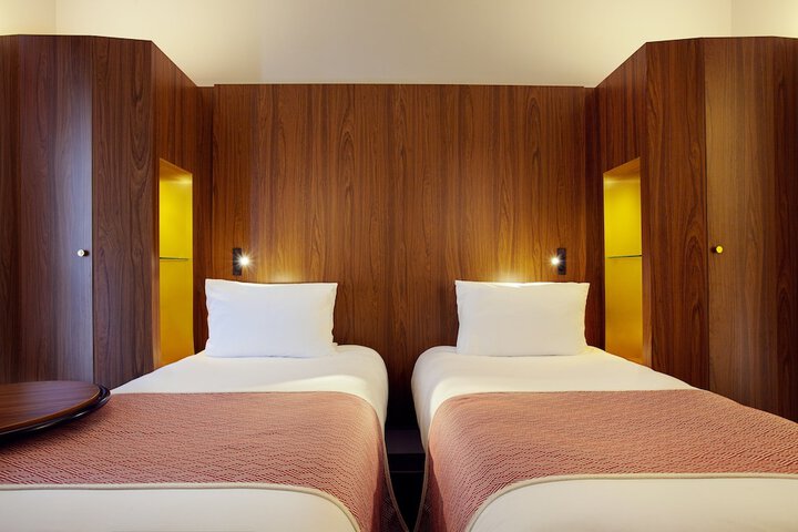 Room 8 of 55