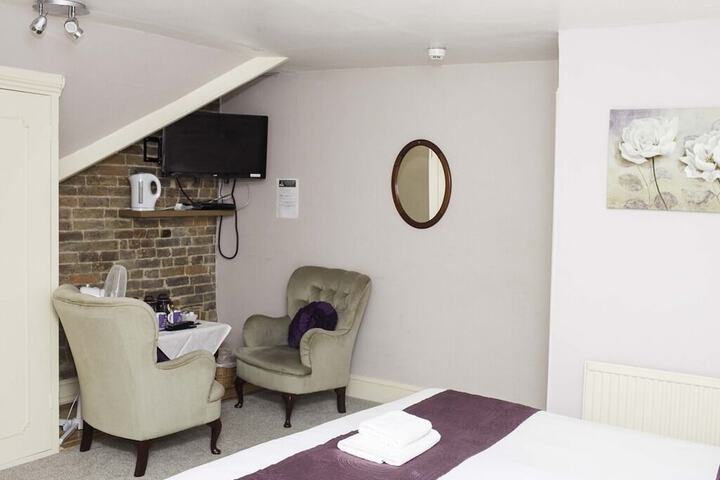Room 13 of 50