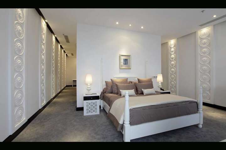 Room 7 of 75