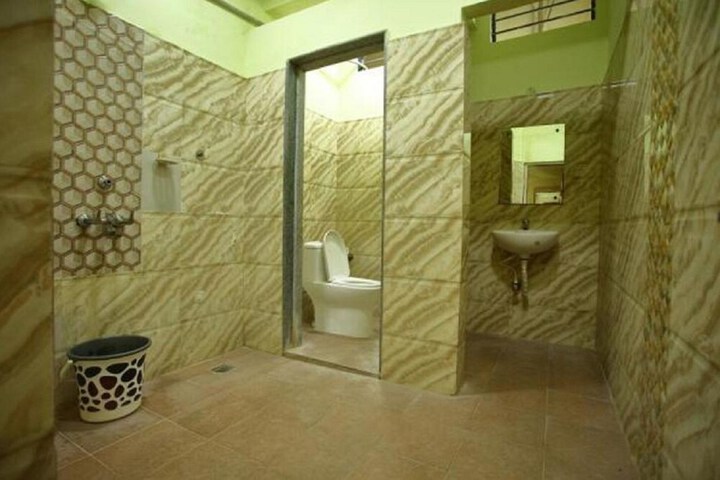 Room 15 of 21
