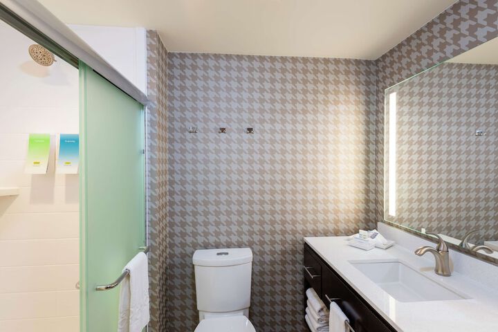 Bathroom shower