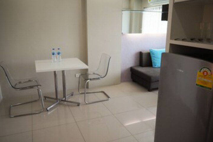 Room 21 of 27