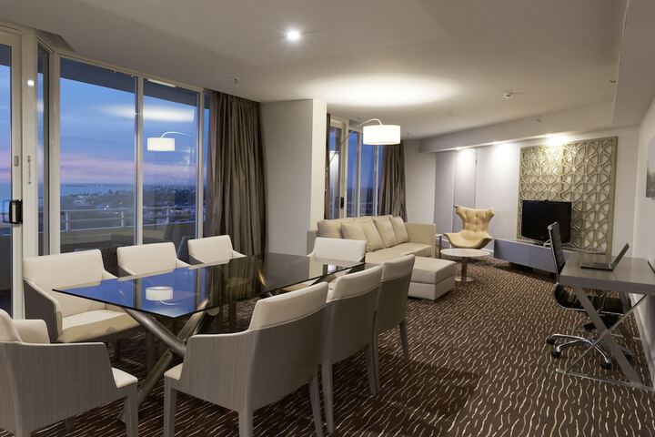 Room 45 of 106
