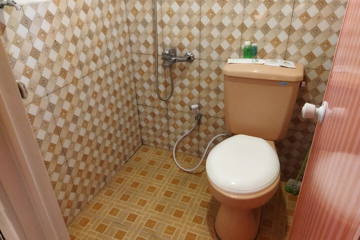 Room 52 of 59