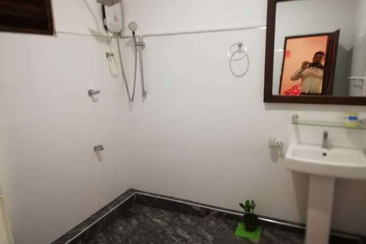 Room 5 of 22