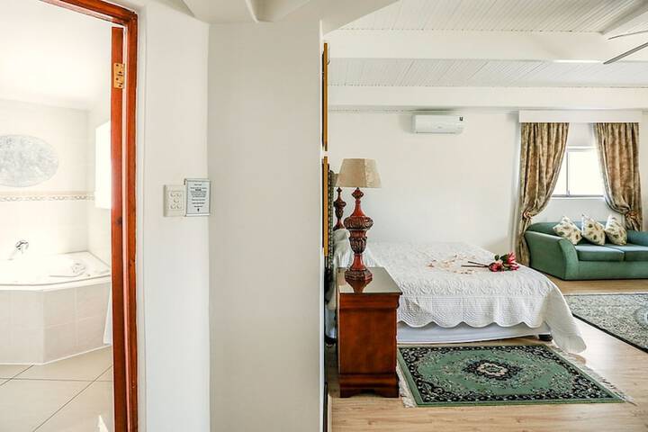 Room 124 of 148
