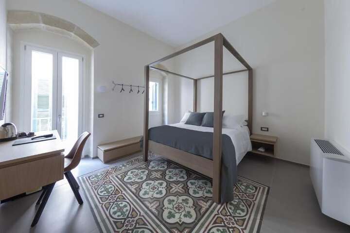 Room 4 of 46