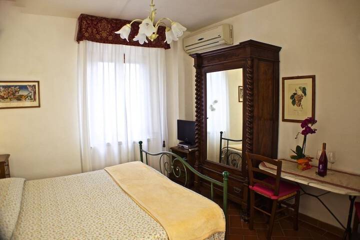 Room 20 of 112