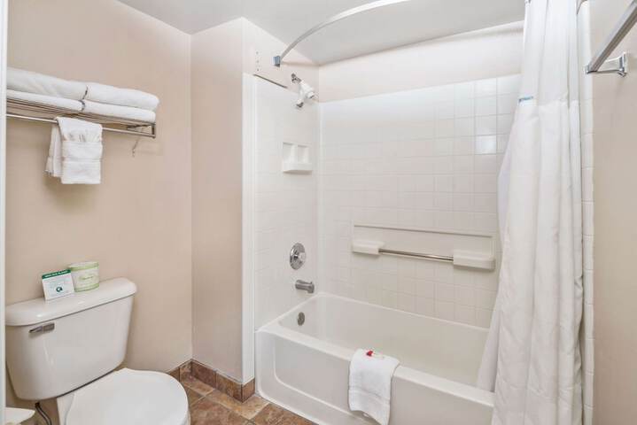 Room 10 of 15