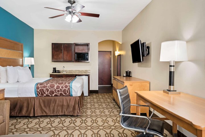 Room 11 of 40