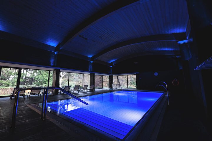 Hotel Pool