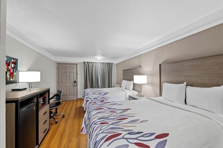 Room 11 of 36