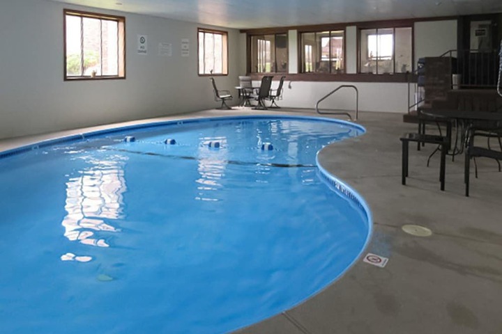 Pool 13 of 19