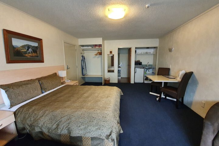 Room 21 of 60