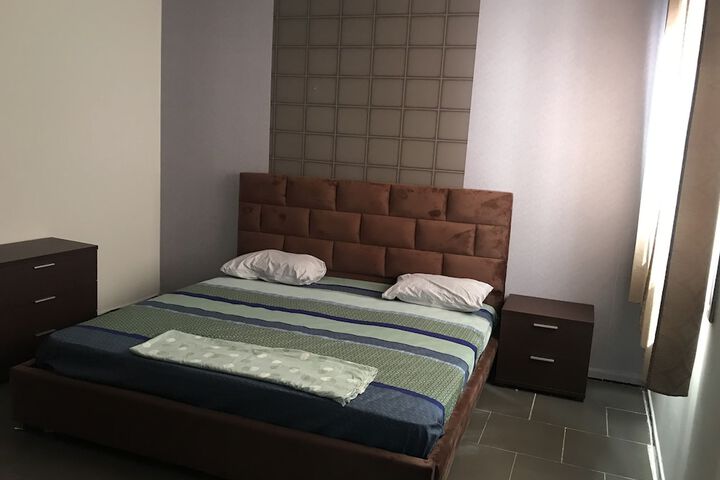 Room 9 of 63