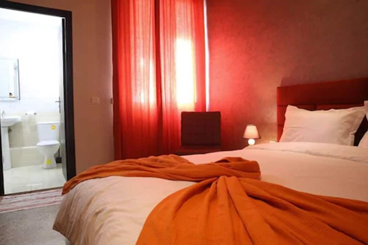 Room 6 of 26
