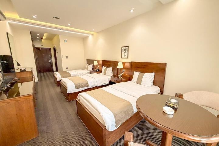 Room 5 of 22