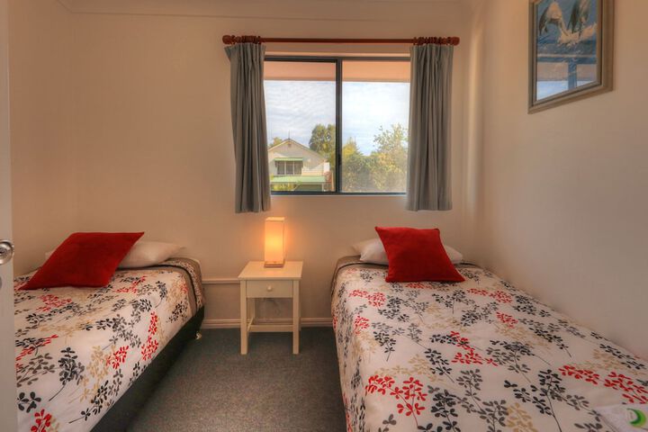 Room 5 of 26