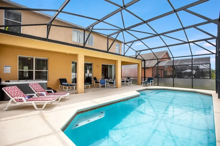 Pool 13 of 21