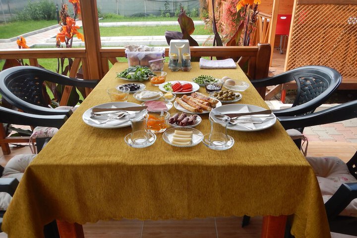 Dining 29 of 49