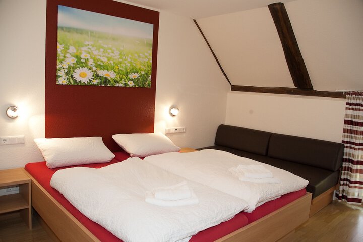 Room 8 of 39