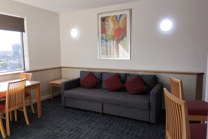 Room 14 of 60