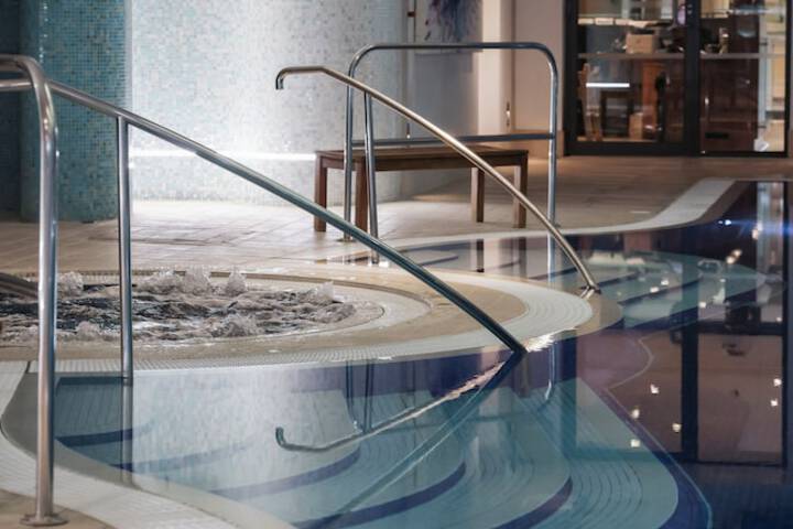 Pool 35 of 69