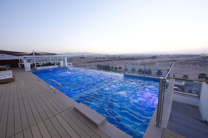 Pool 24 of 35