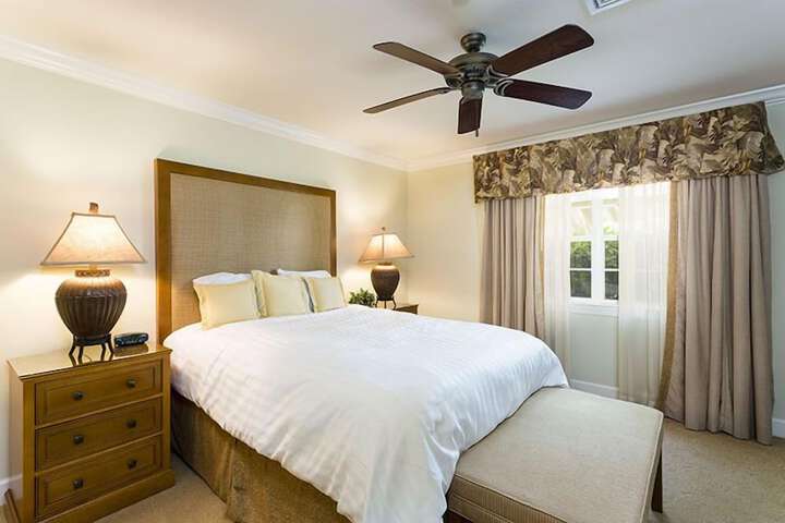 Room 4 of 28