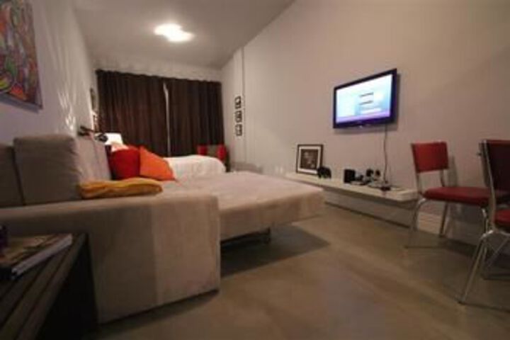 Room 7 of 15