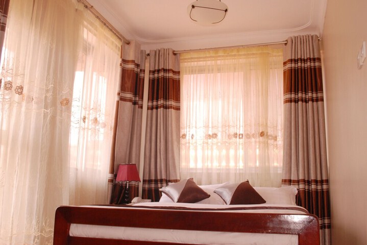 Room 11 of 43