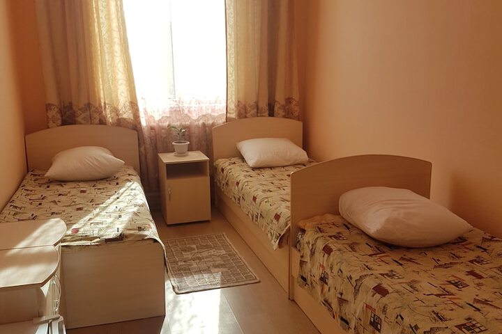 Room 2 of 31