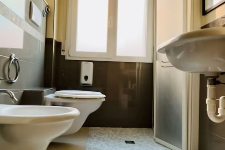Room 17 of 26