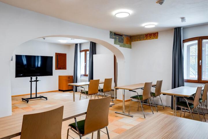 Business Center 17 of 20