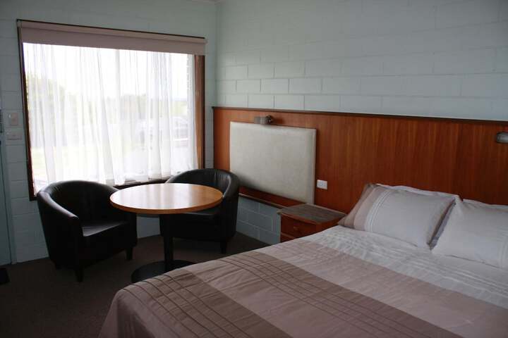 Room 12 of 50
