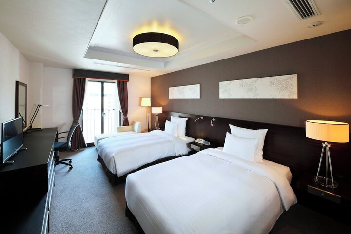 Room 20 of 107