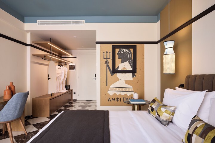 Room 20 of 118