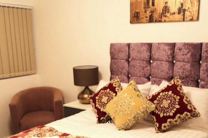 Room 2 of 29