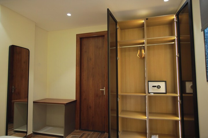Room 20 of 36