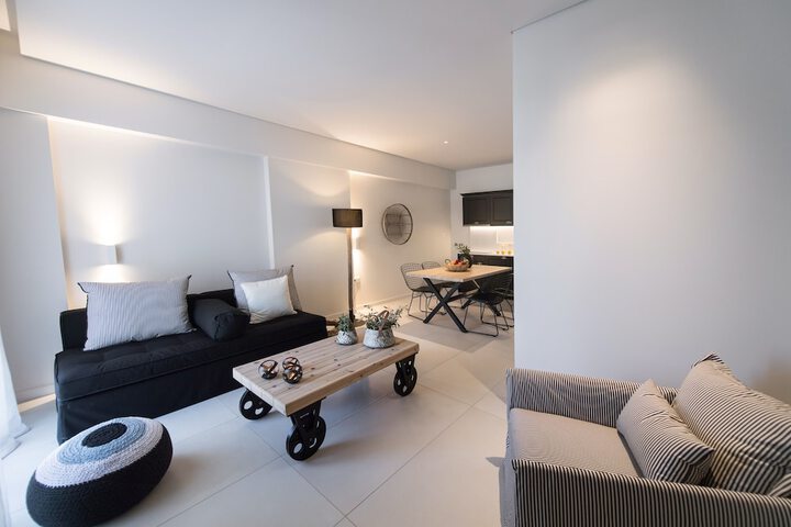 Room 115 of 191