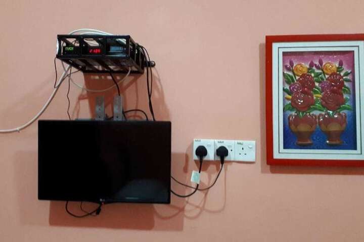 Room 13 of 26